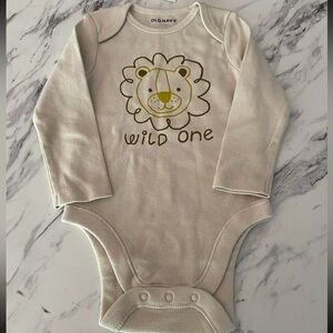 Old Navy Beige Lion Graphic Baby Bodysuit